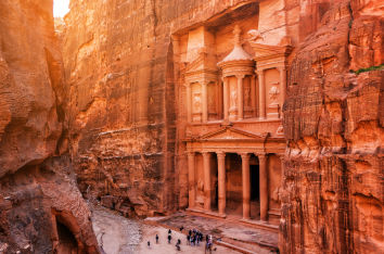 Landsbild_Jordanien_Petra_354x234_AdobeStock_286721156